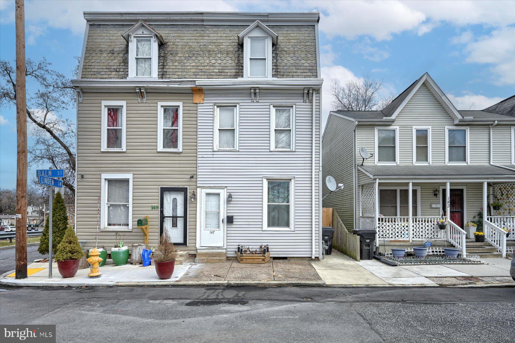 MOVE IN READY 4 bedroom 1.5 bath home offers CENTRAL AIR, economical GAS HEAT, 2nd FLOOR LAUNDRY room and a FENCED YARD - conveniently located to downtown Harrisburg! This home has been well maintained with new carpet on the first floor, new electric panel in 2022, and updated kitchen and baths and some newer replacement windows. Great opportunity for a new home owner, or a turn key property for an investor (previously rented at $1250/mo plus all utils paid by tenant).  Tucked away on a quiet street with easy street parking.