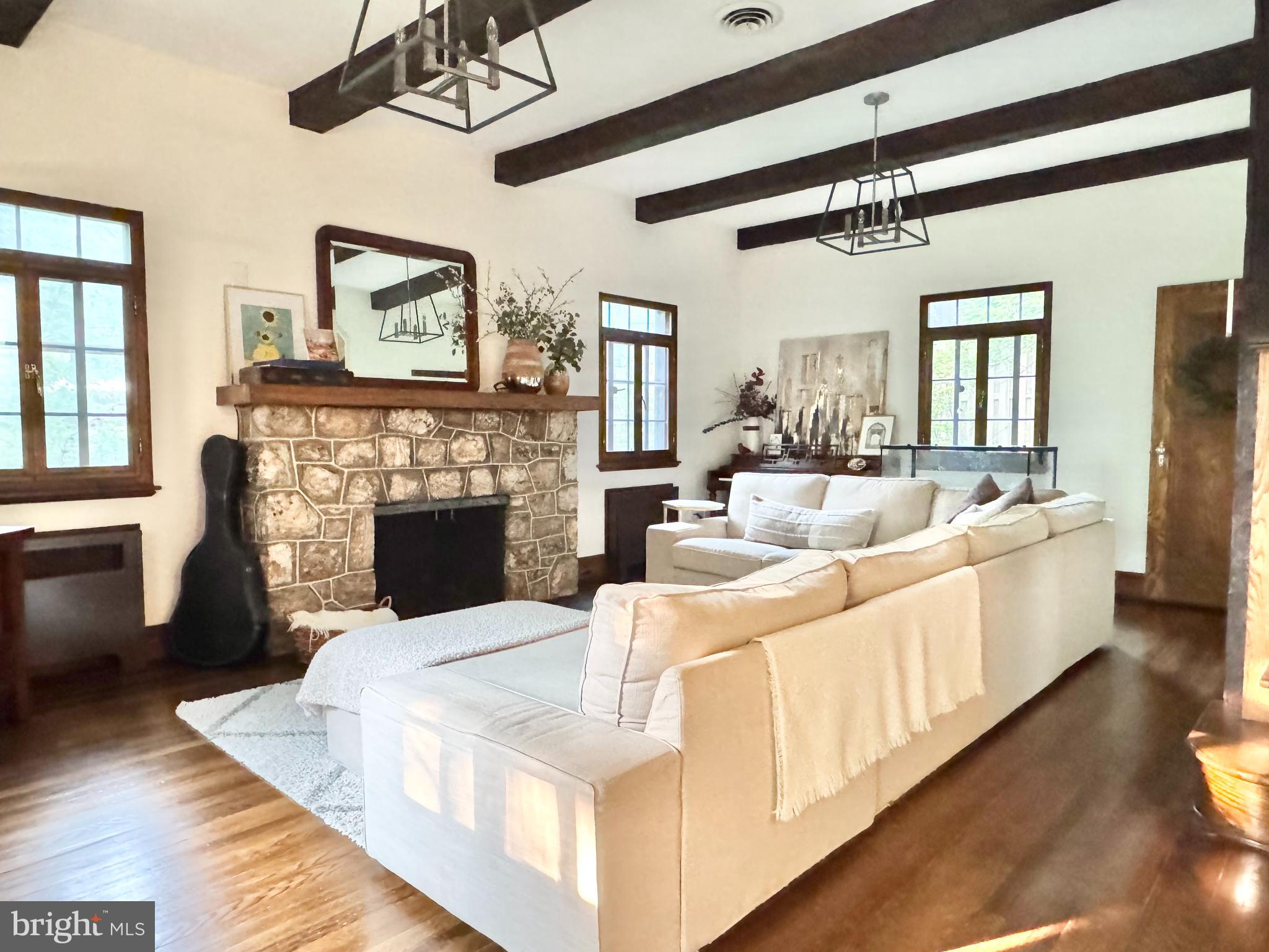 WOODHAVEN - Residential
