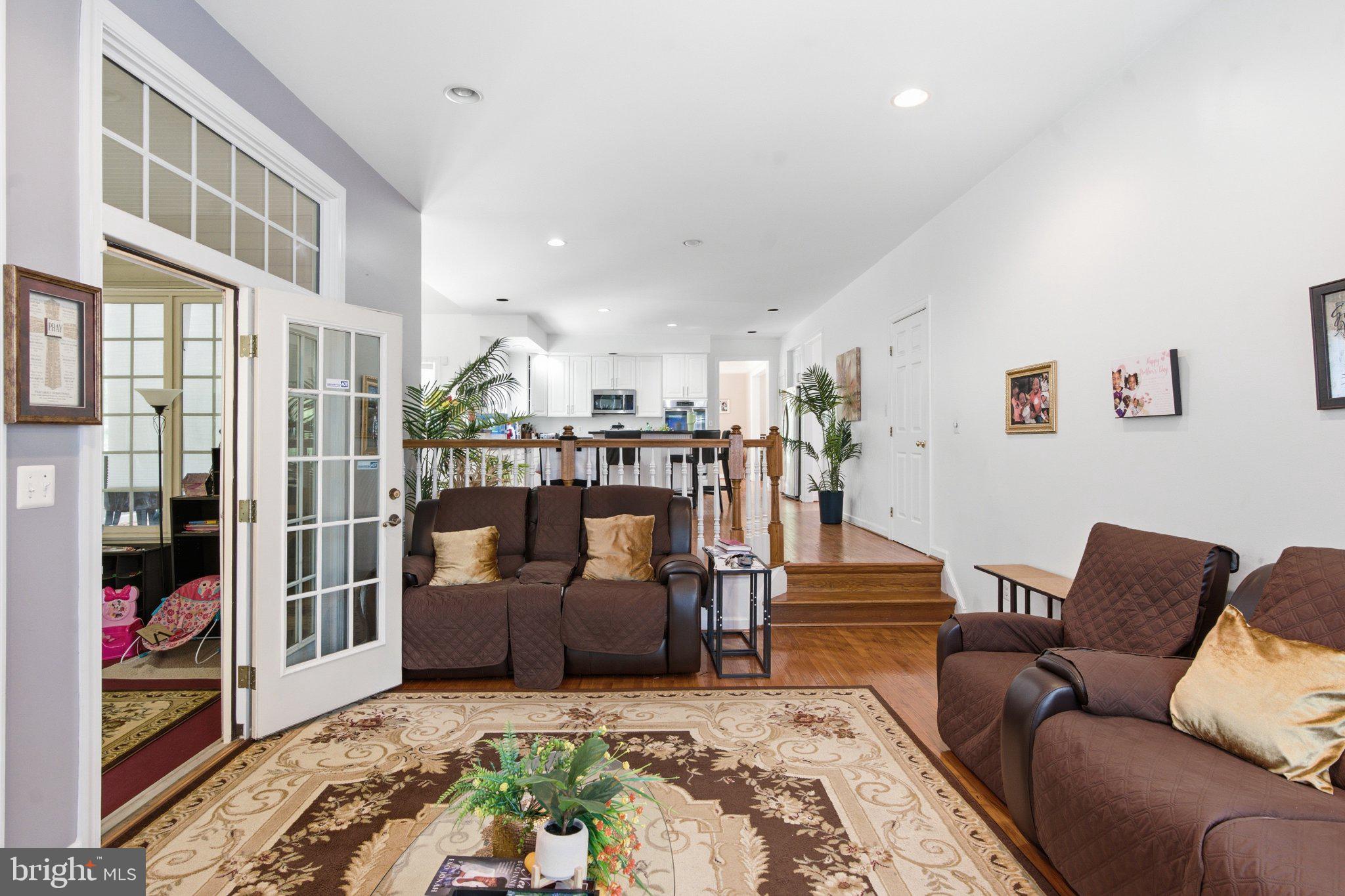 WYNNEWOOD - Residential