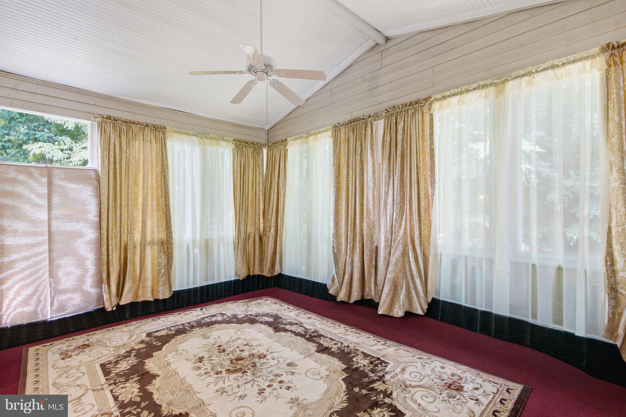 WYNNEWOOD - Residential