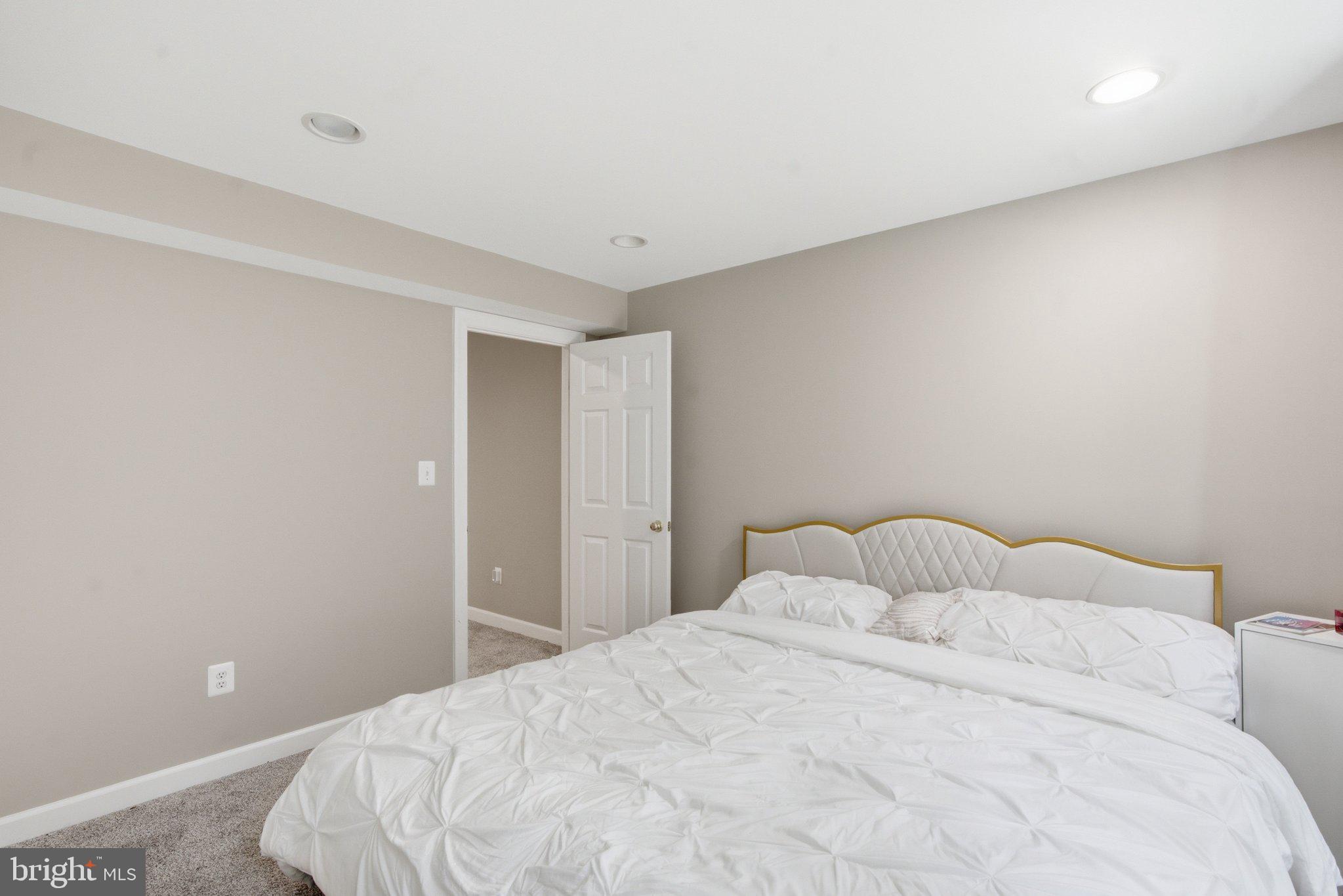 WYNNEWOOD - Residential