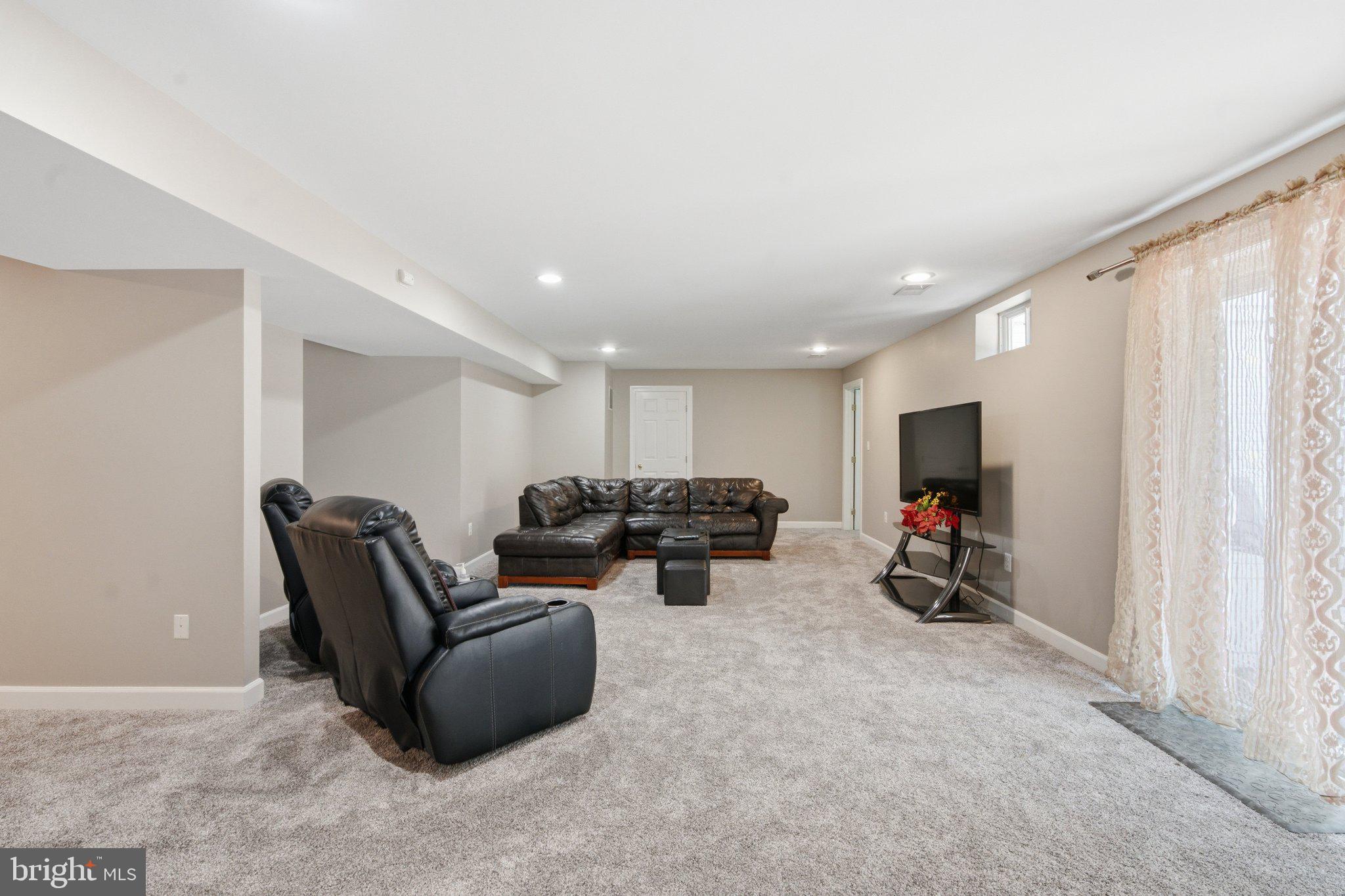 WYNNEWOOD - Residential