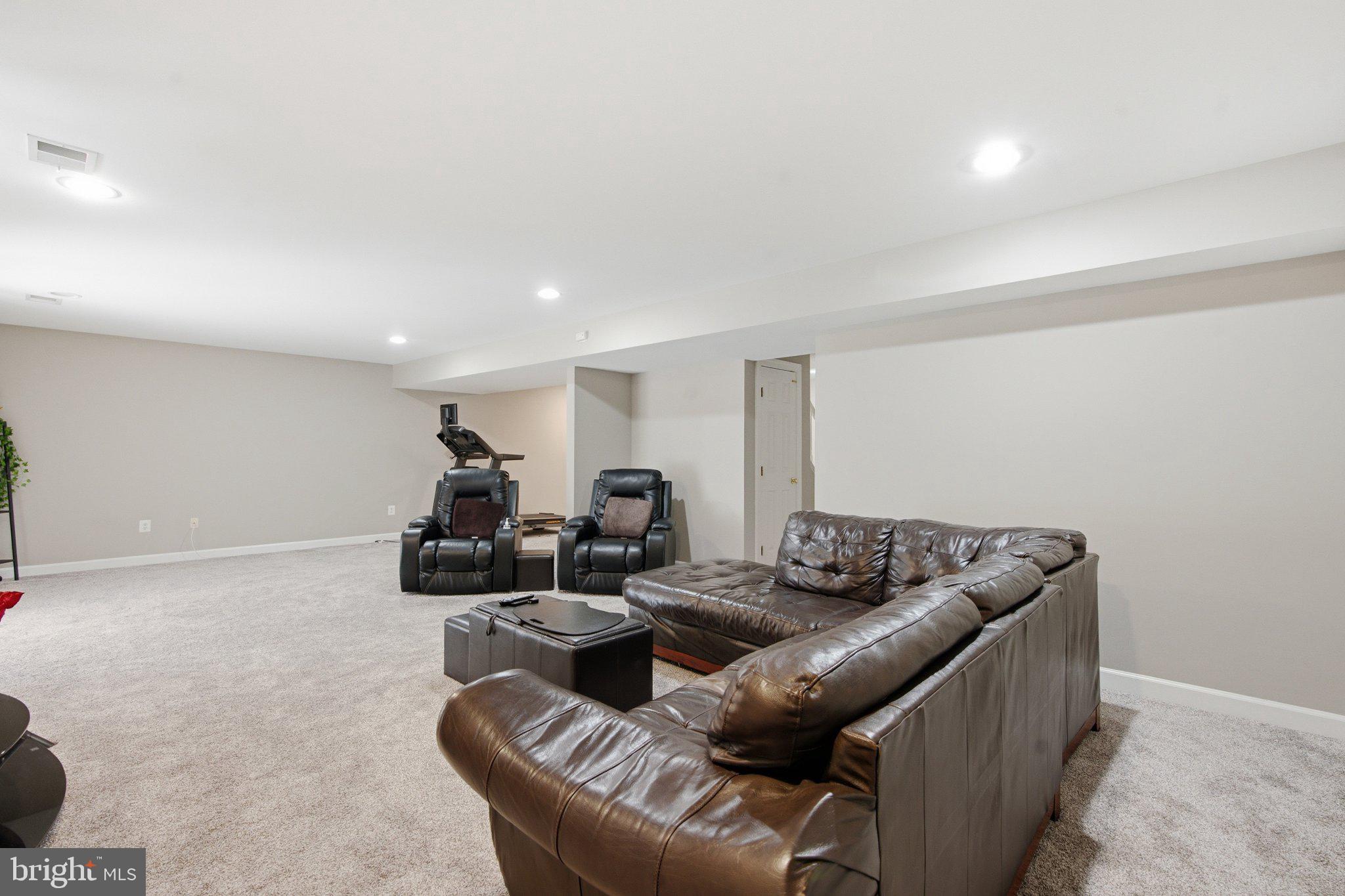 WYNNEWOOD - Residential
