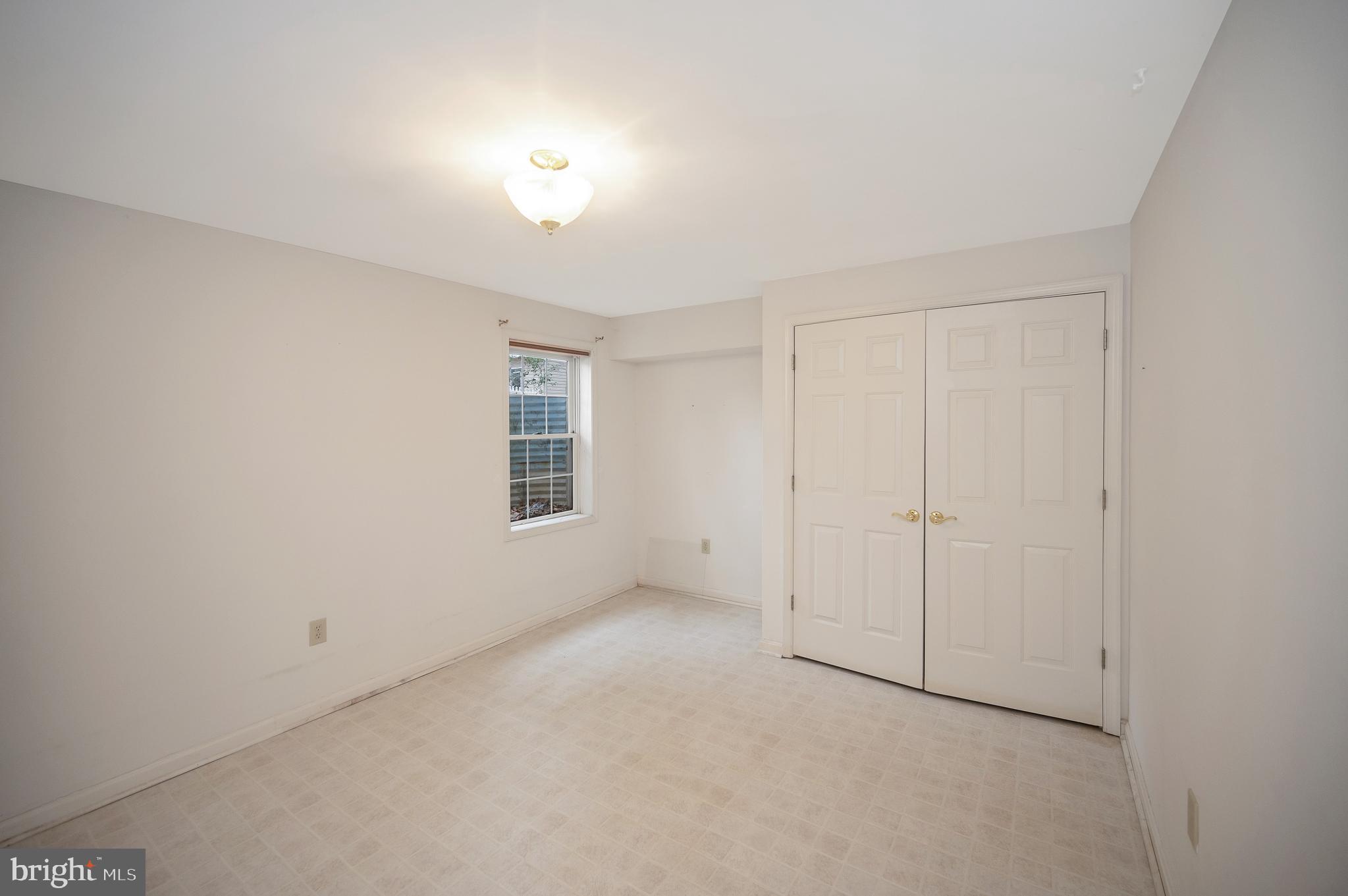 FOX POINT - Residential