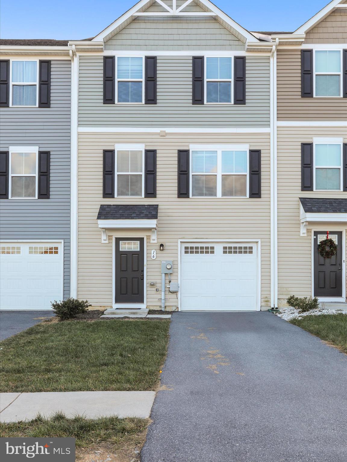 MARTINSBURG - Residential