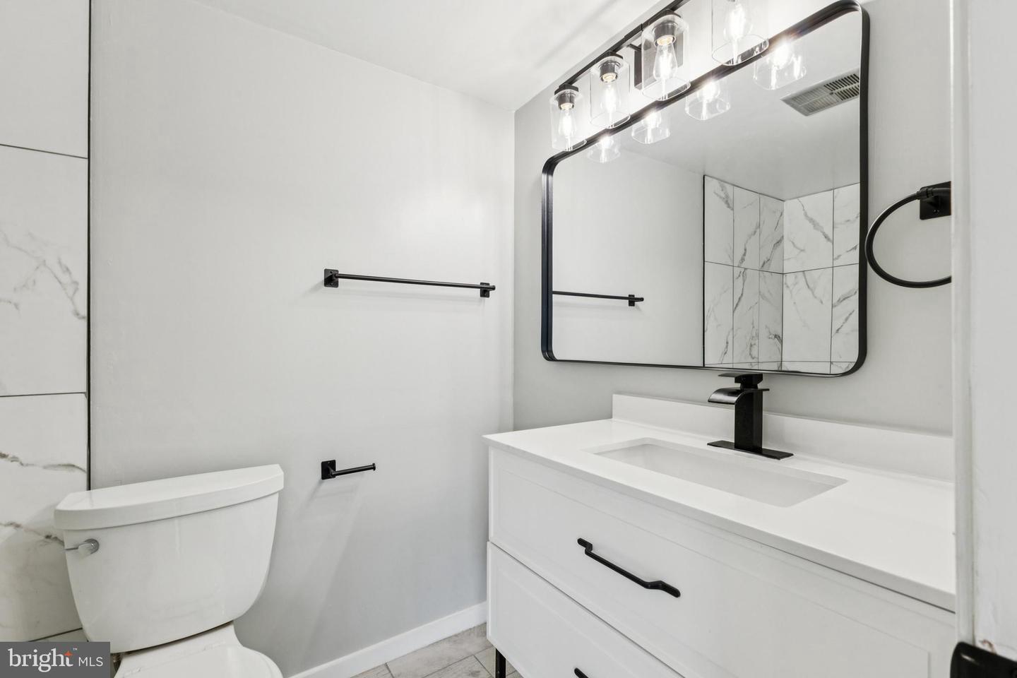 OCCOQUAN RIDGE CONDO - Residential