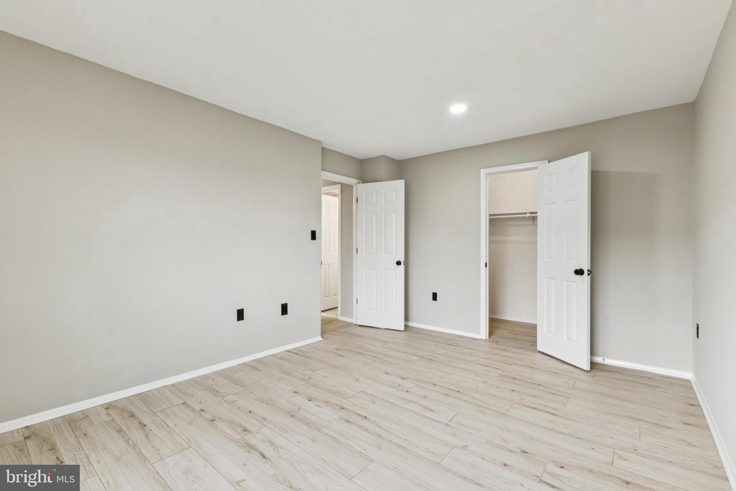 OCCOQUAN RIDGE CONDO - Residential