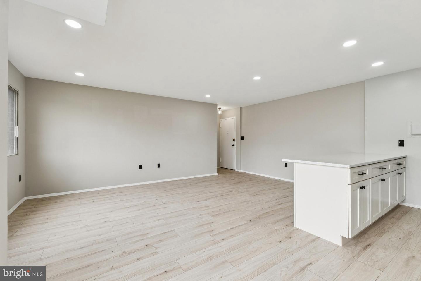 OCCOQUAN RIDGE CONDO - Residential