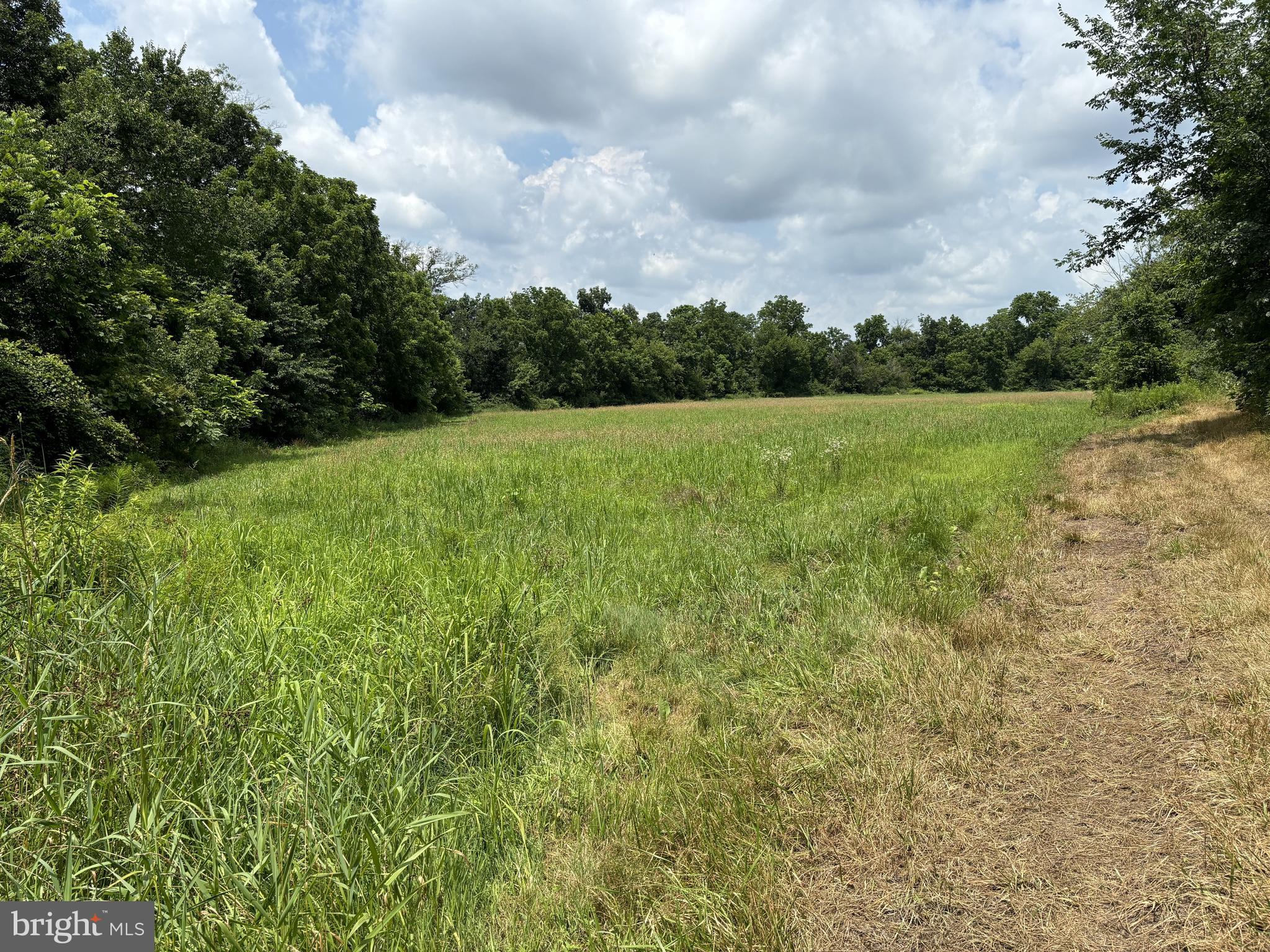 NONE, RURAL - Farm