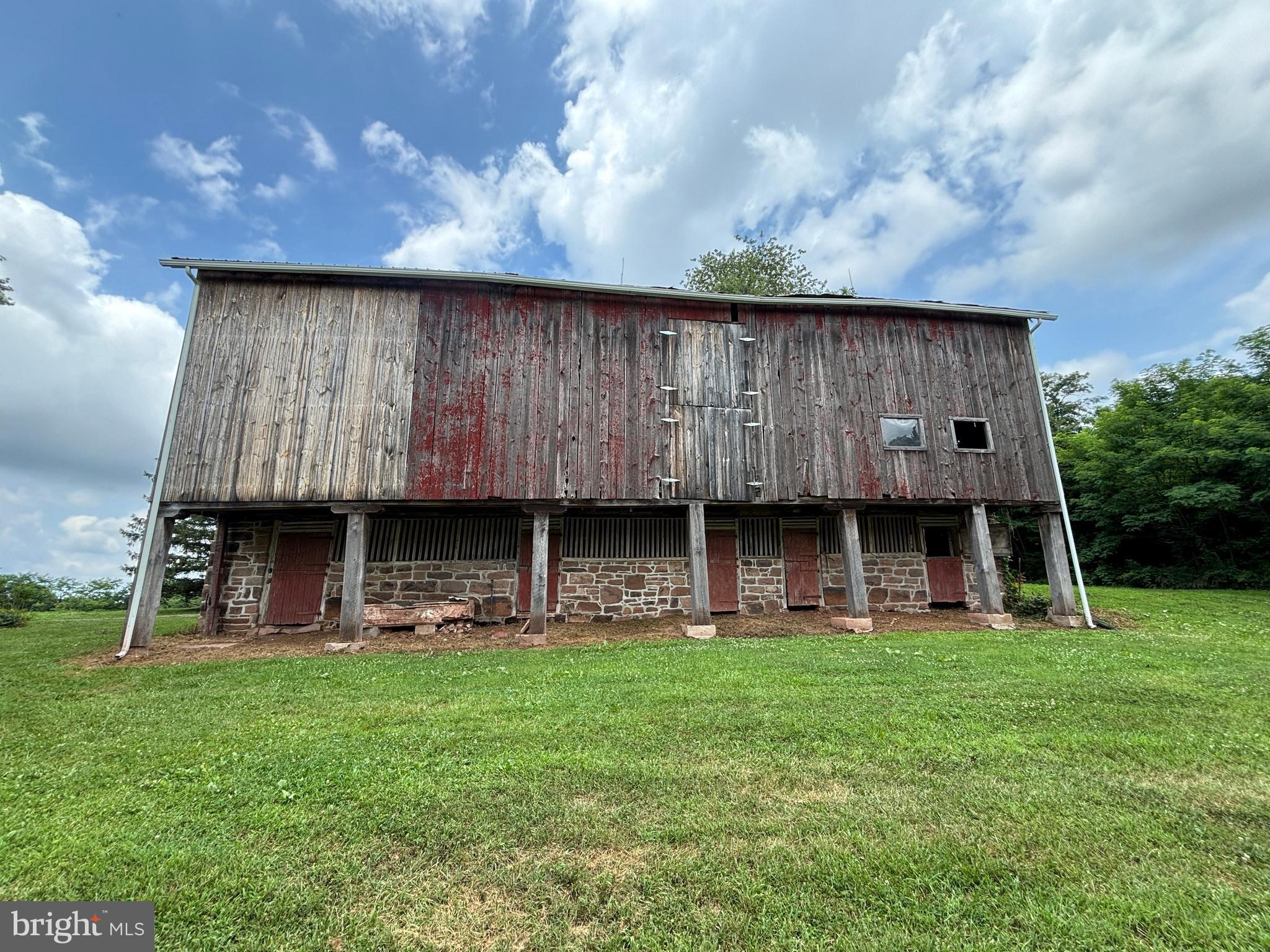 NONE, RURAL - Farm