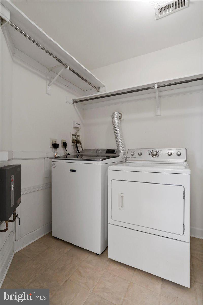 LOCUST HILL - Residential