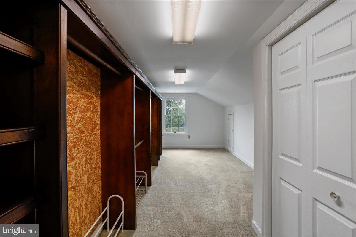 LOCUST HILL - Residential