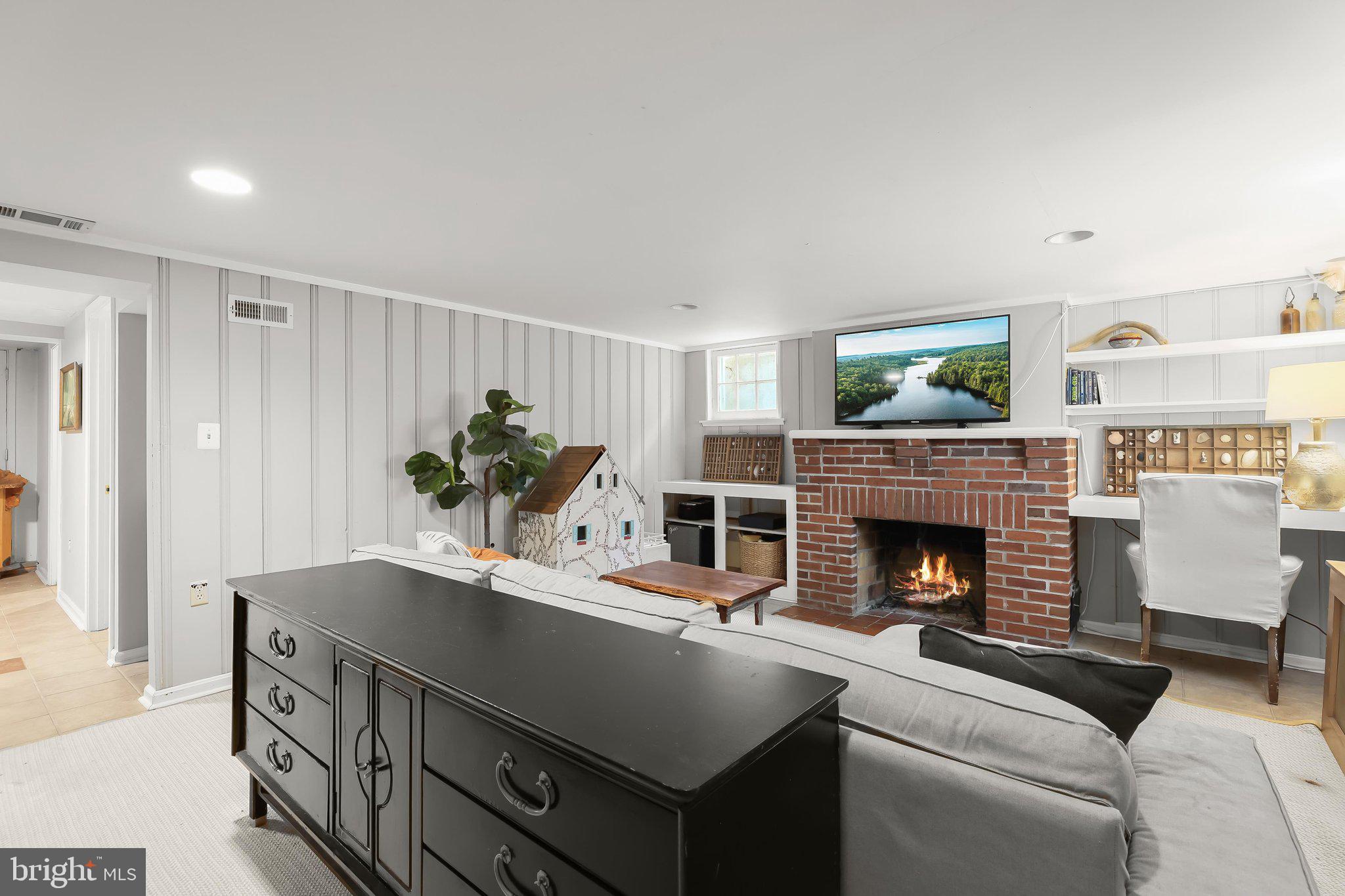 RODGERS FORGE - Residential
