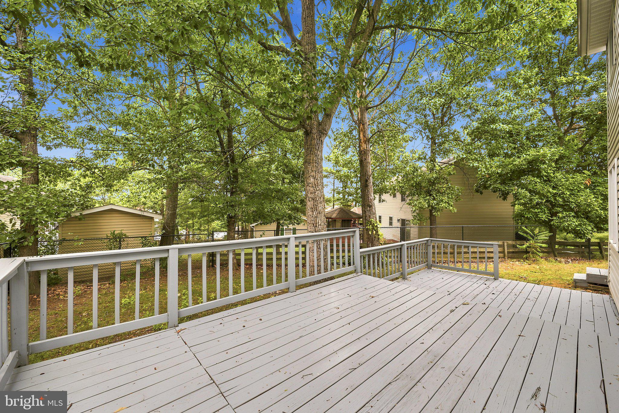 RIDGEFIELD - Residential