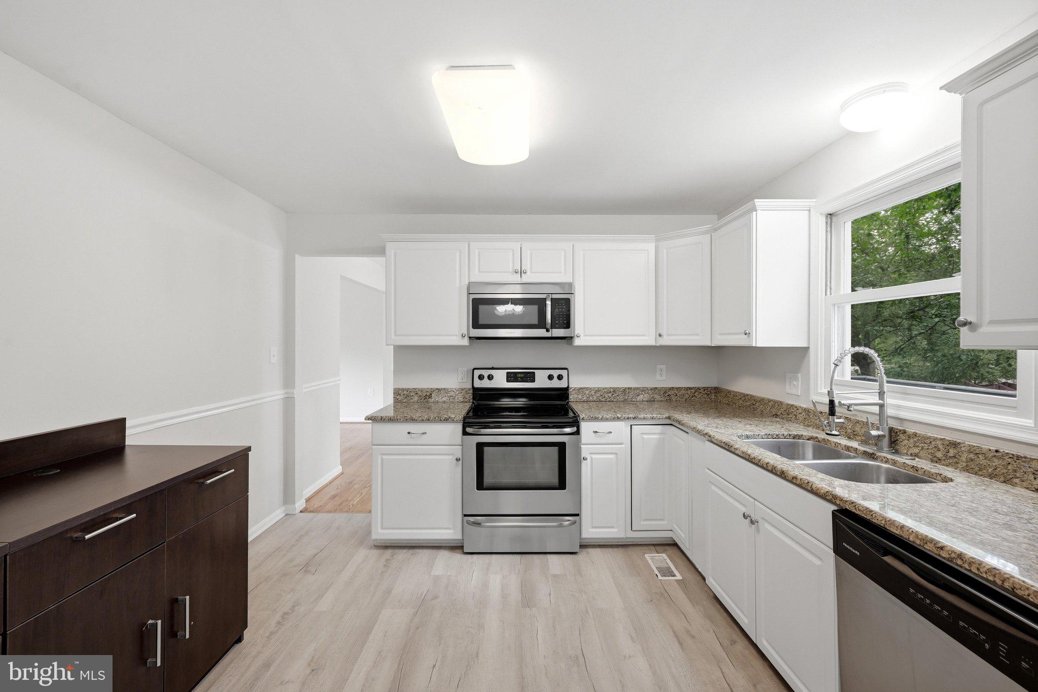 RIDGEFIELD - Residential