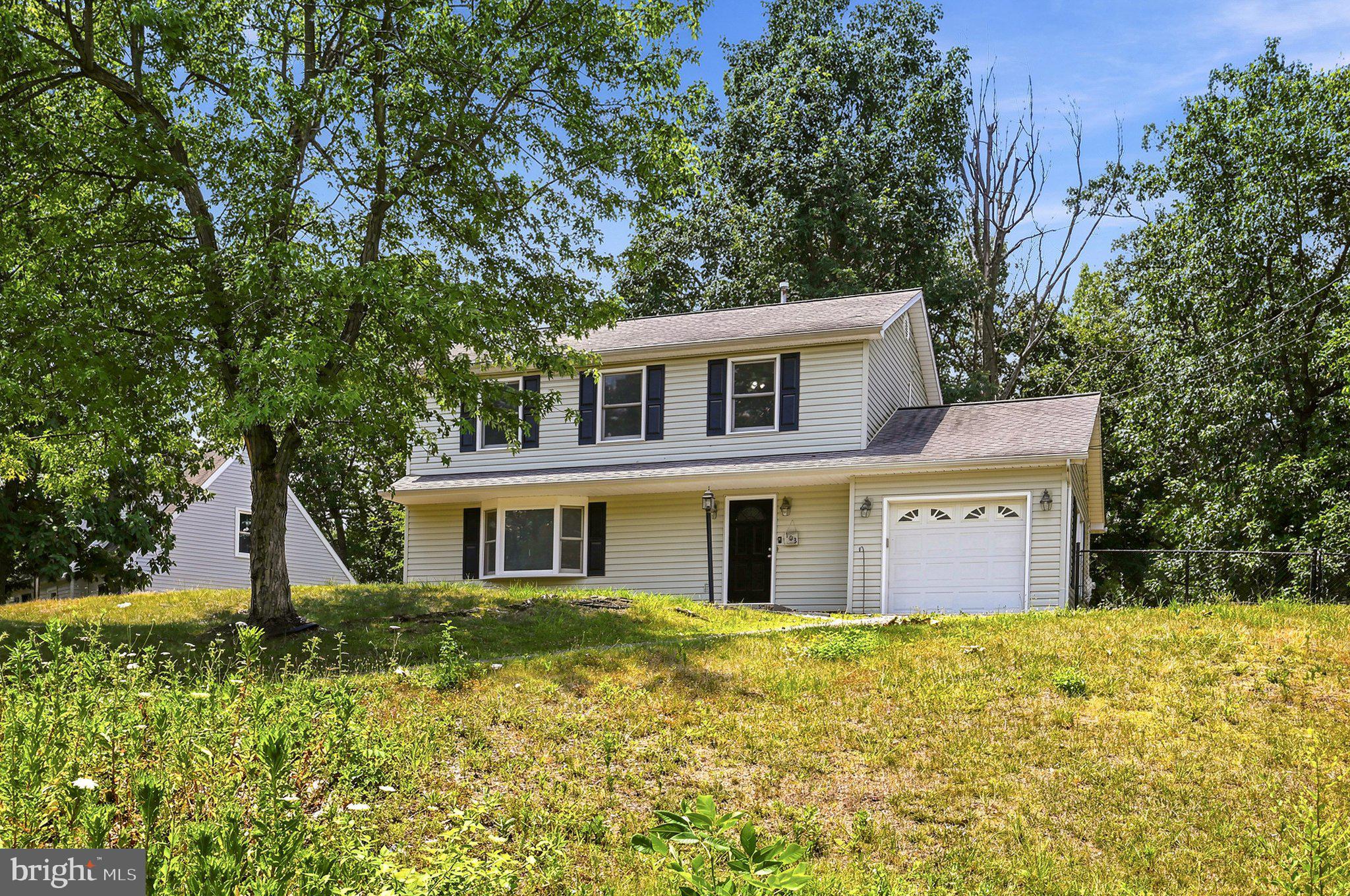 RIDGEFIELD - Residential
