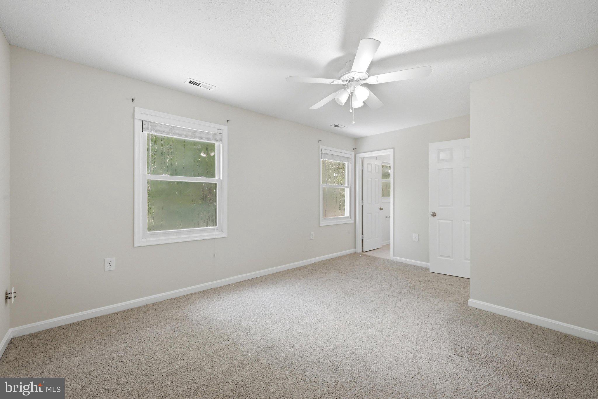 RIDGEFIELD - Residential
