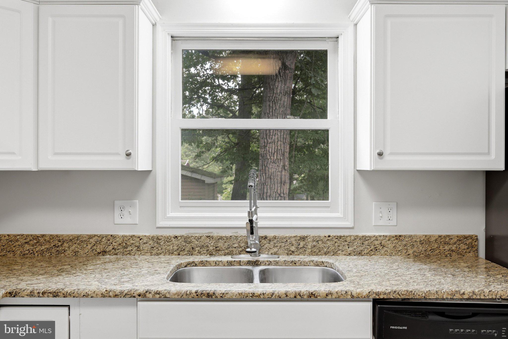 RIDGEFIELD - Residential