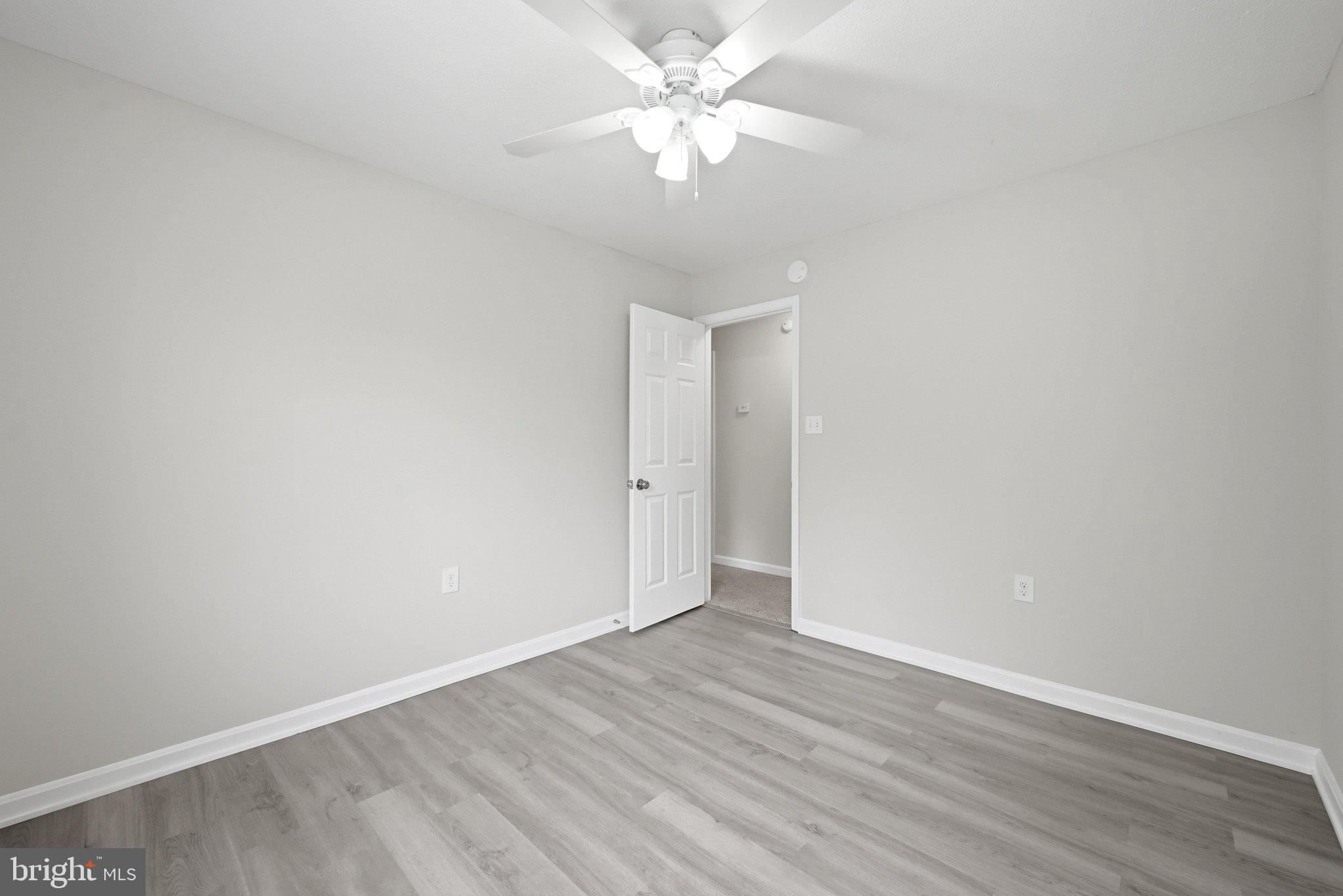 RIDGEFIELD - Residential