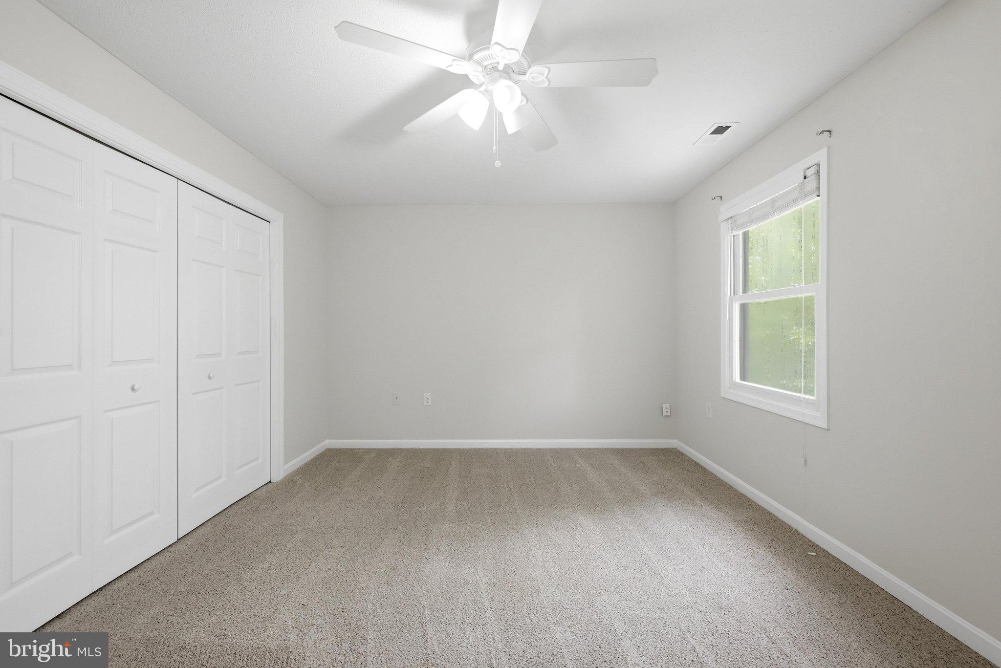 RIDGEFIELD - Residential