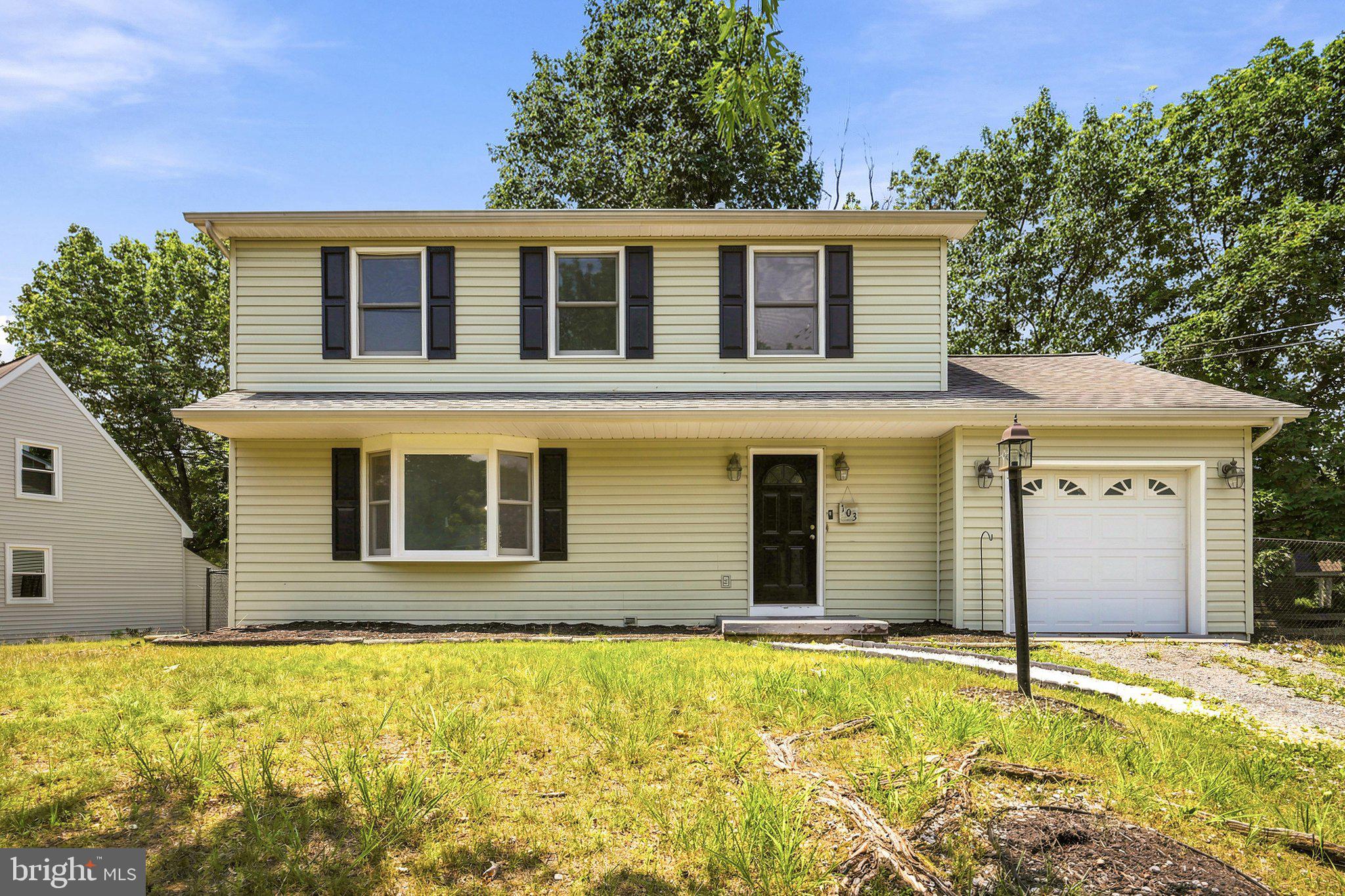 RIDGEFIELD - Residential