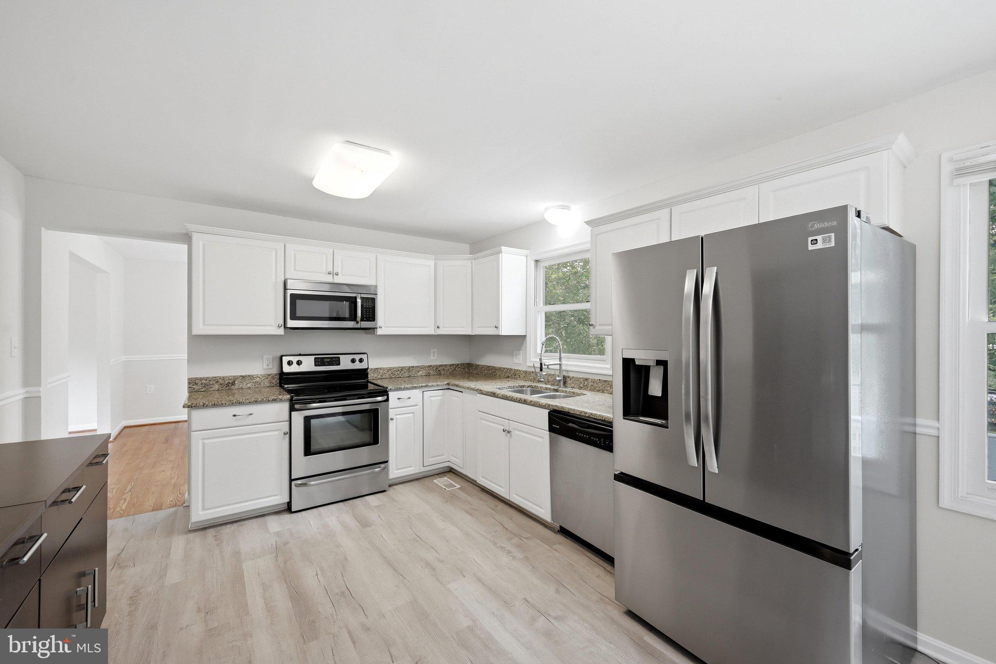 RIDGEFIELD - Residential