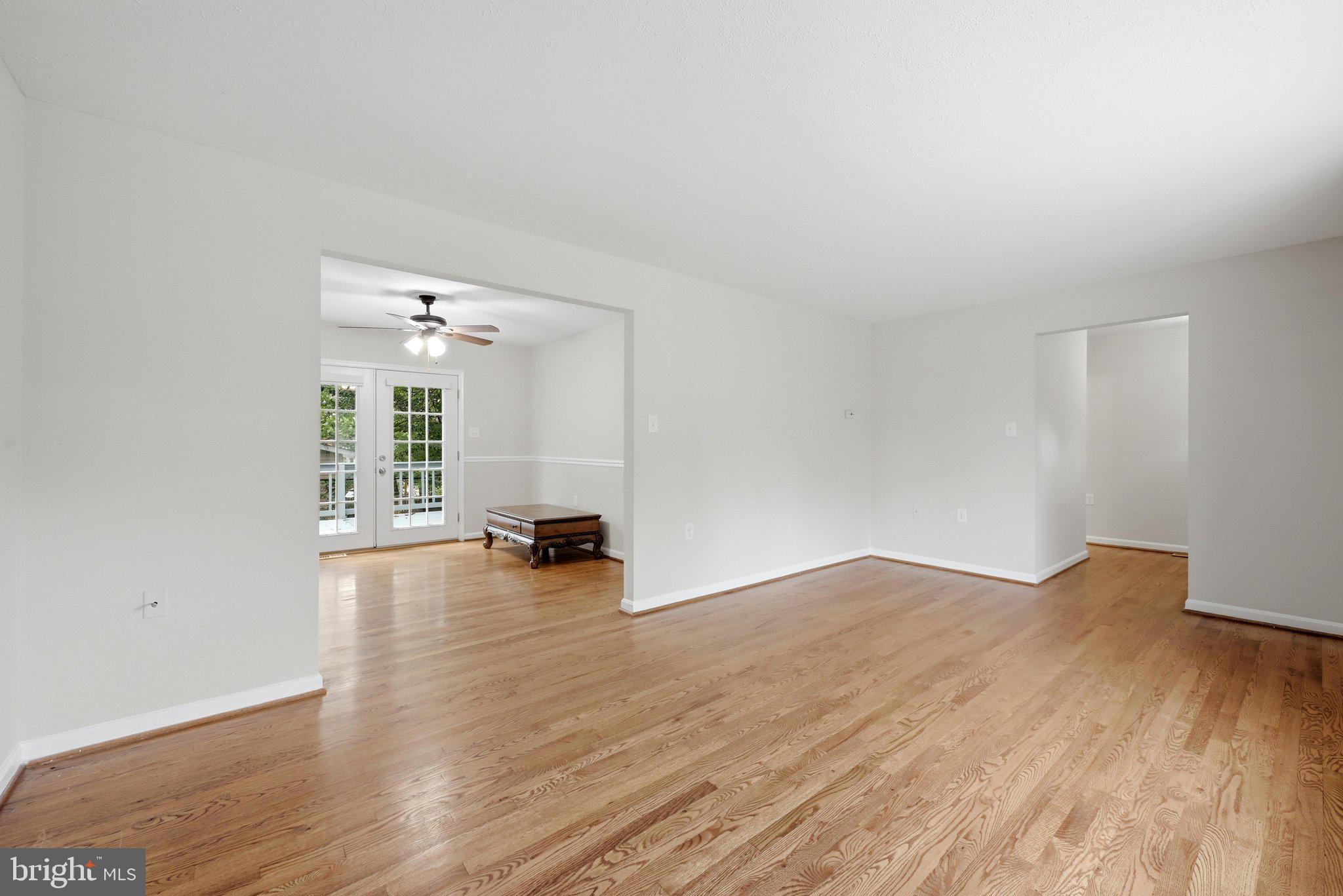 RIDGEFIELD - Residential