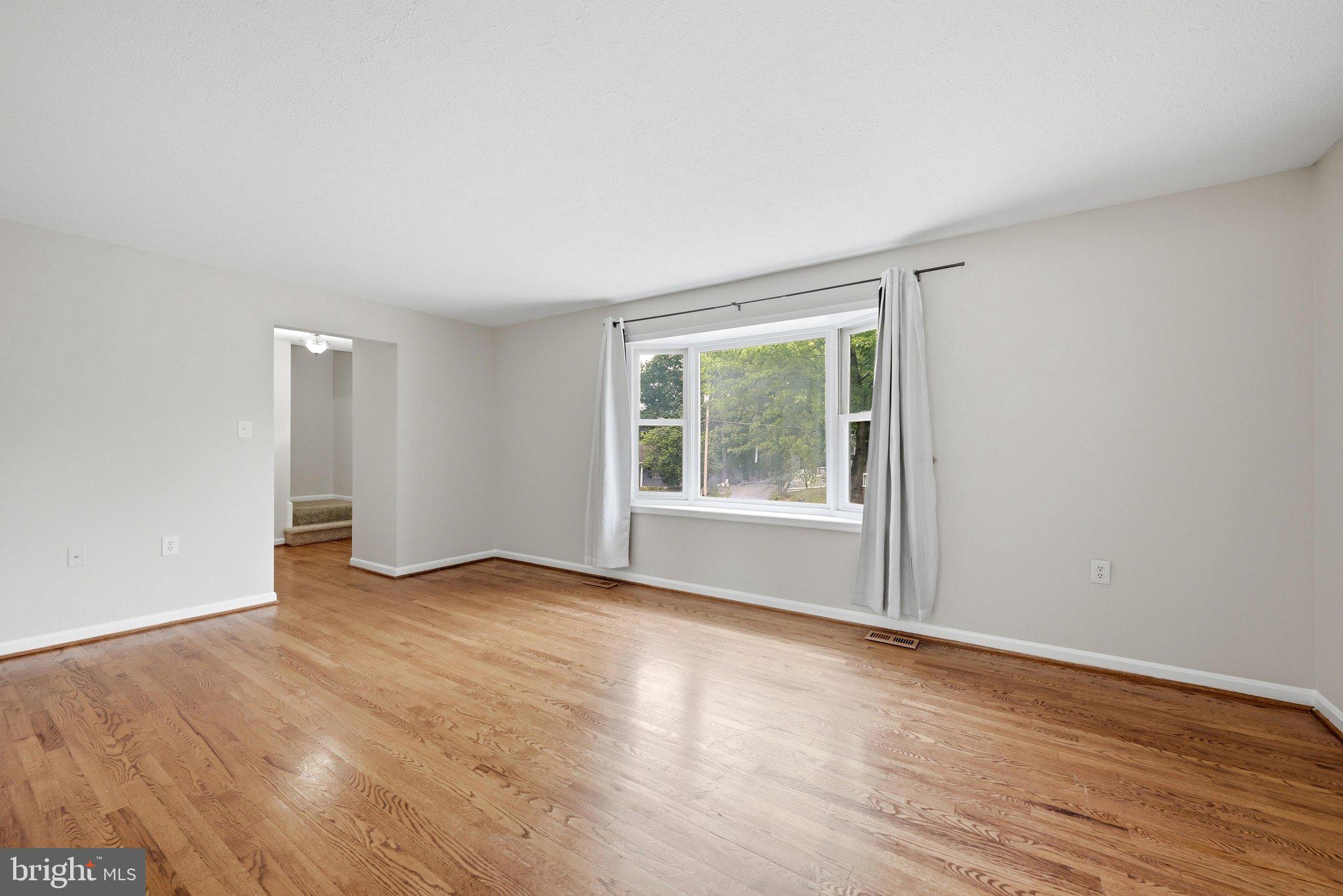 RIDGEFIELD - Residential