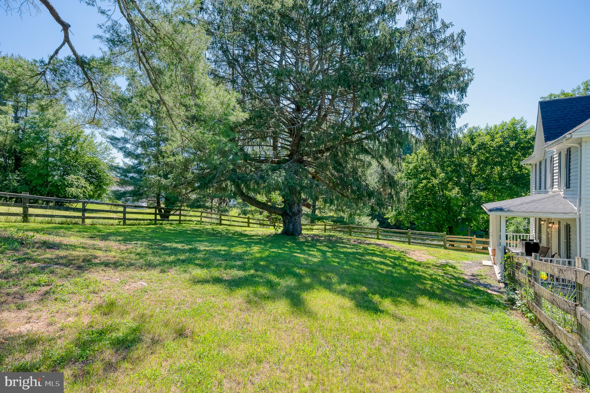 FALLSTON MEAD - Residential