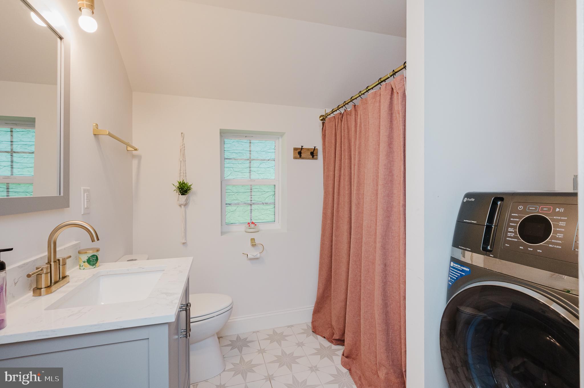 FALLSTON MEAD - Residential