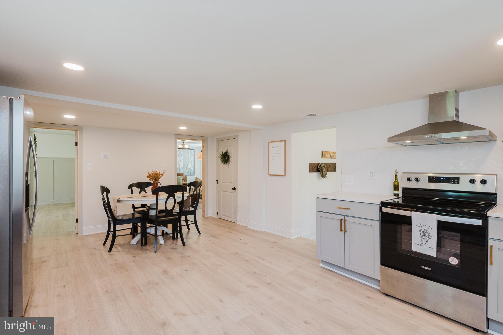 FALLSTON MEAD - Residential
