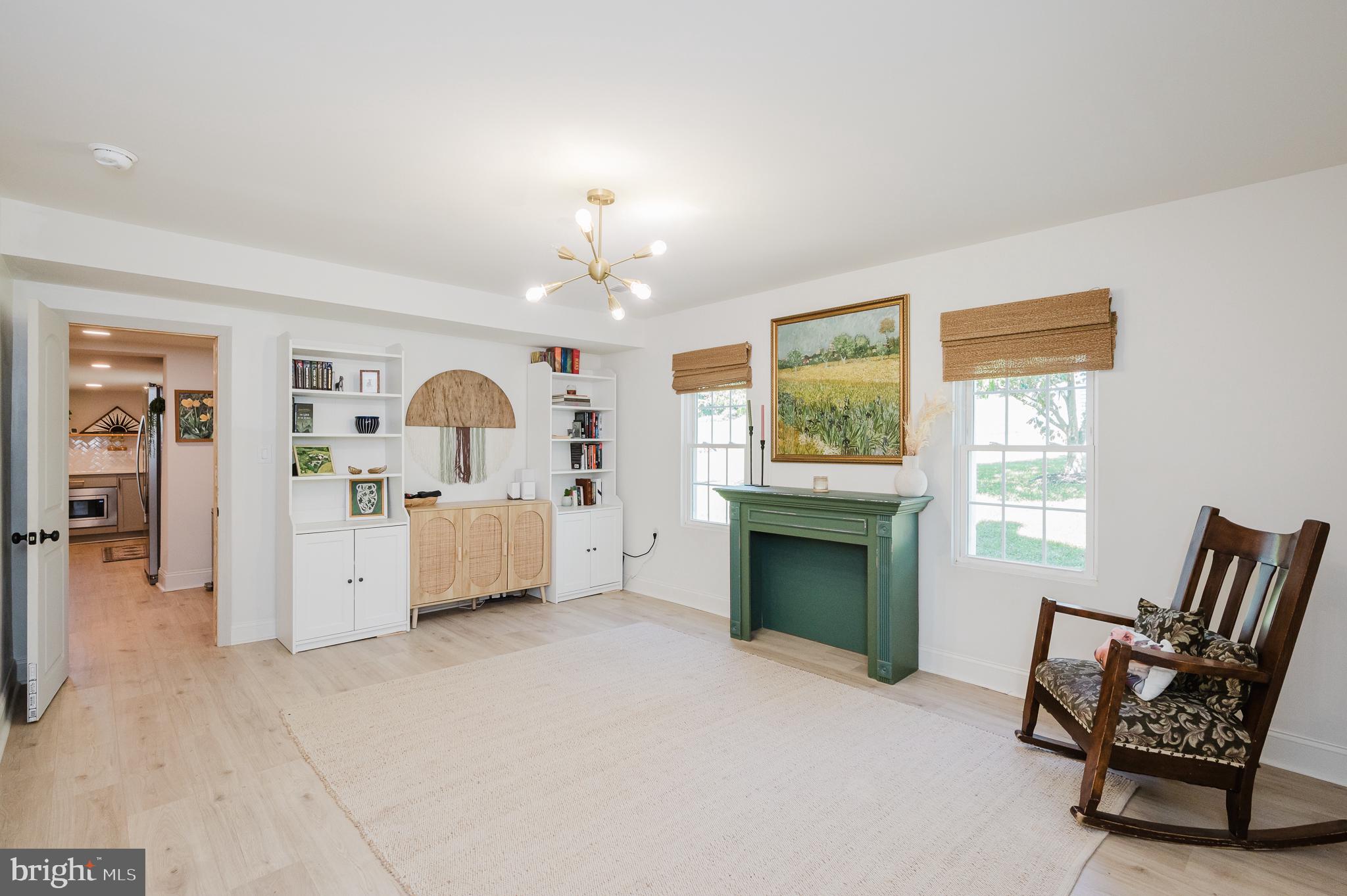 FALLSTON MEAD - Residential