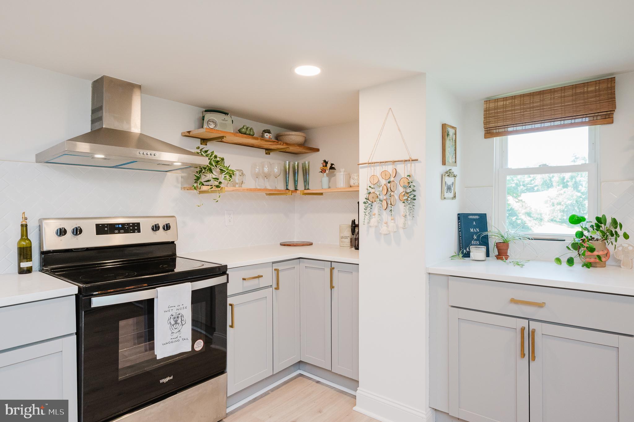 FALLSTON MEAD - Residential