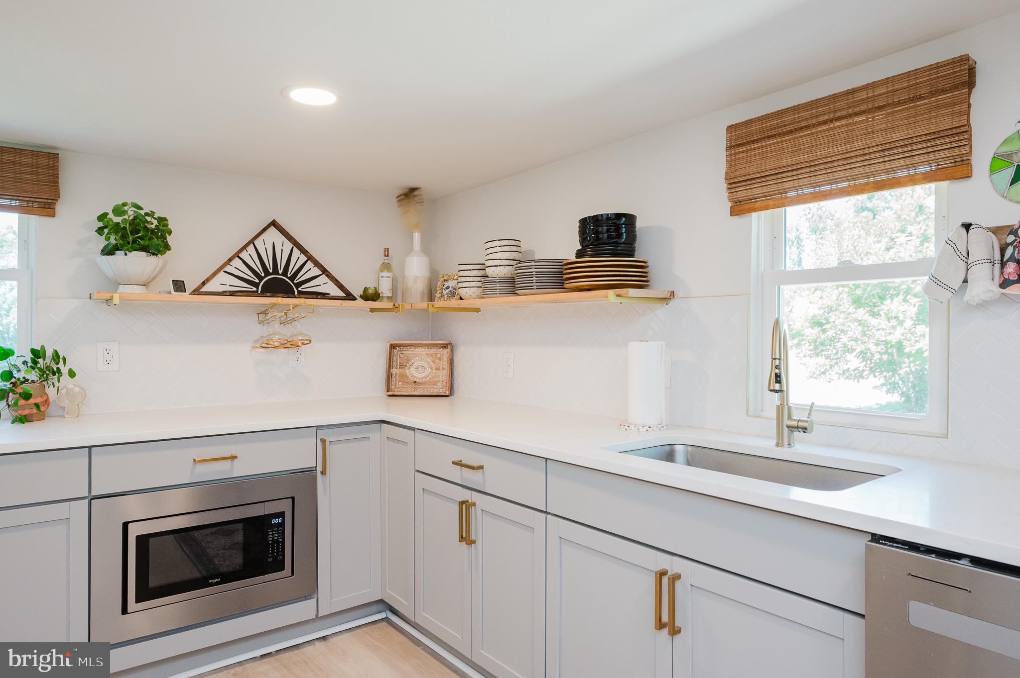 FALLSTON MEAD - Residential