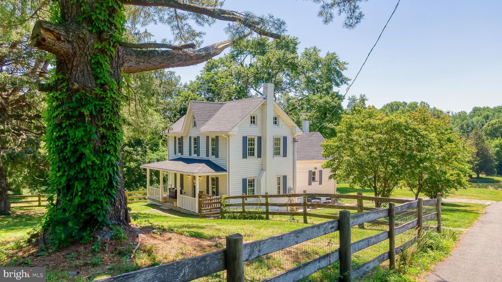 FALLSTON MEAD - Residential