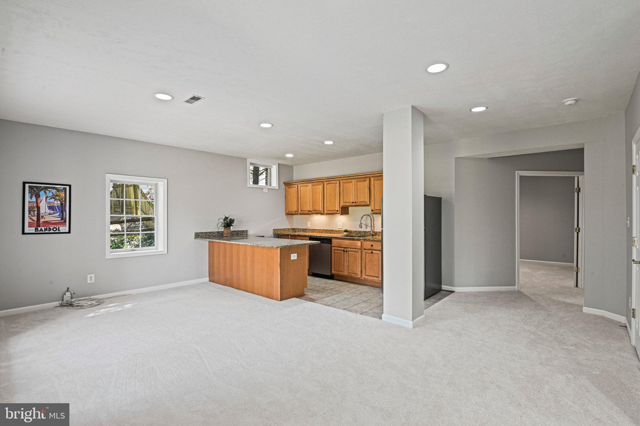 SPRING LAKE - Residential