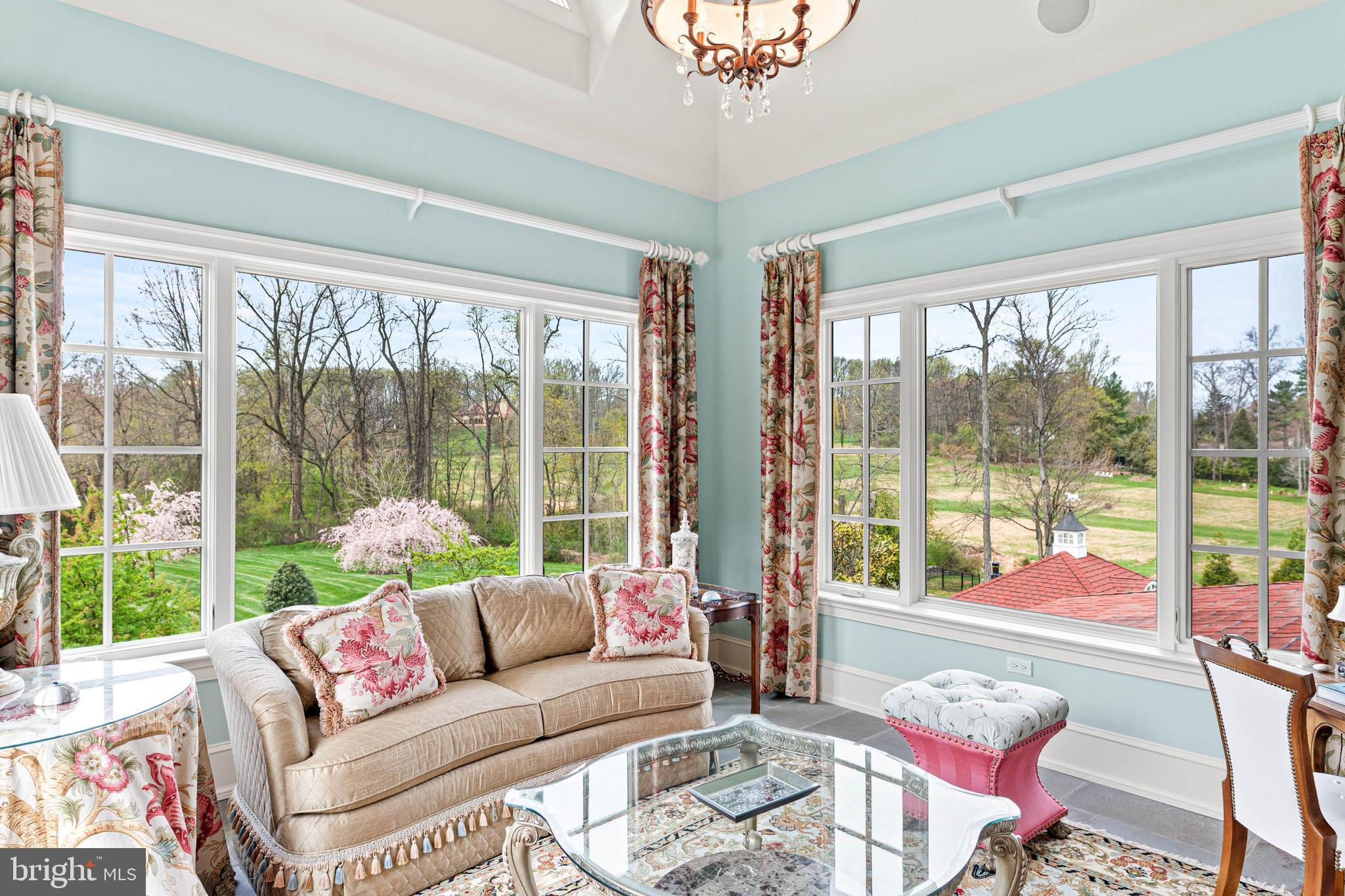 LEOPARD FARMS - Residential