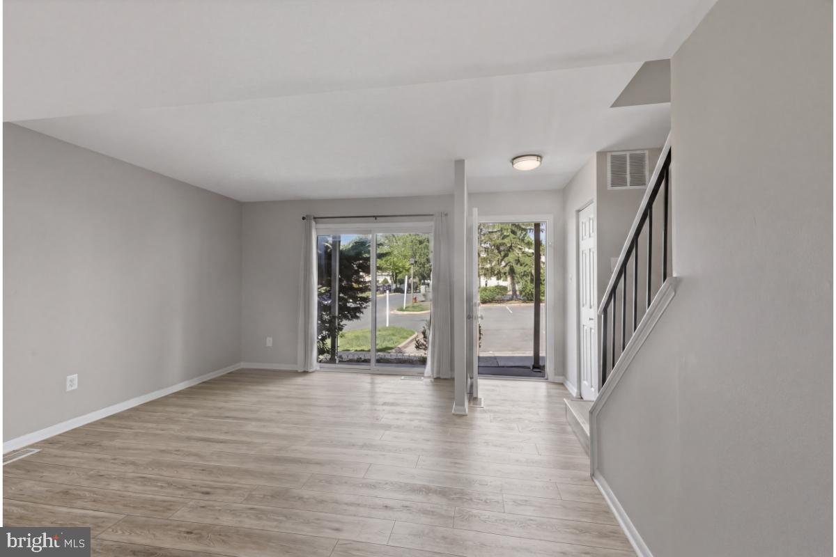 SUGARLAND RUN - Residential