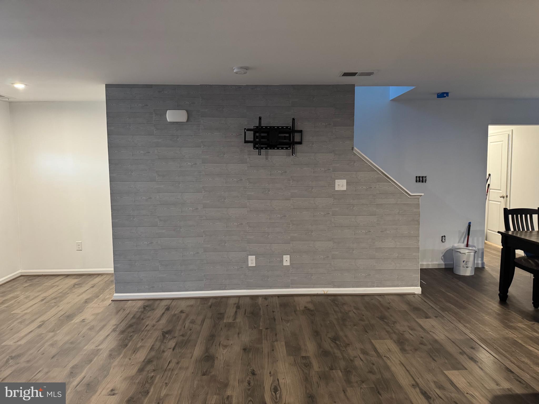 YORKSHIRE ESTATES - Residential