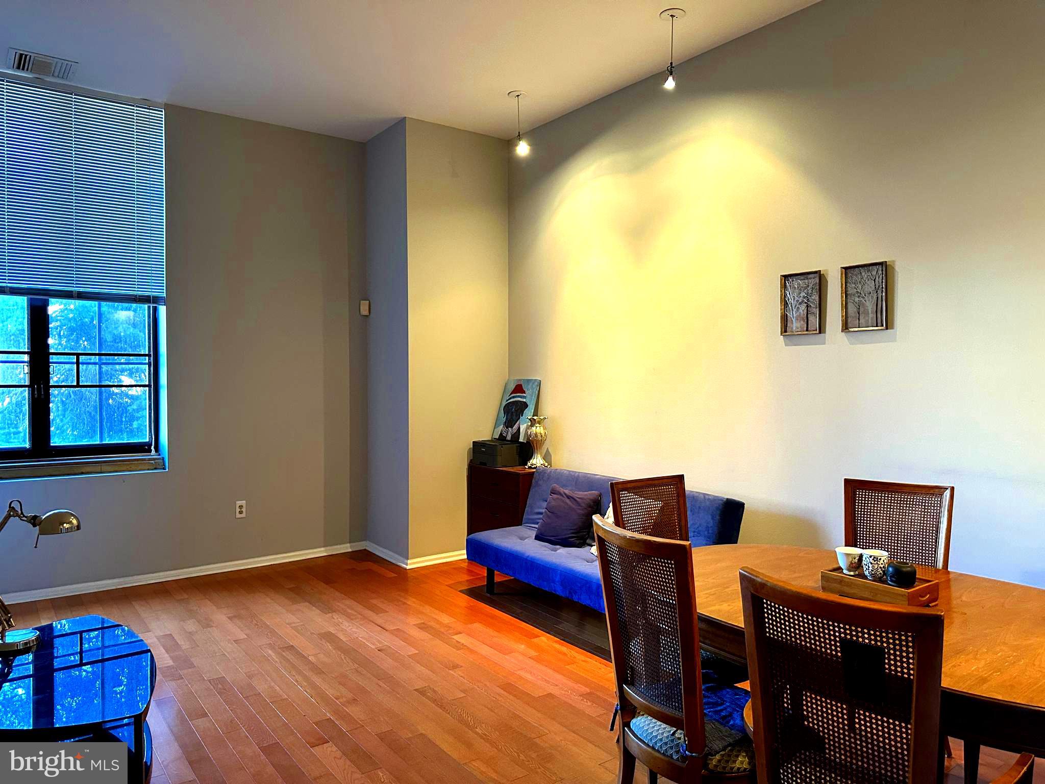 SPRING GARDEN - Residential
