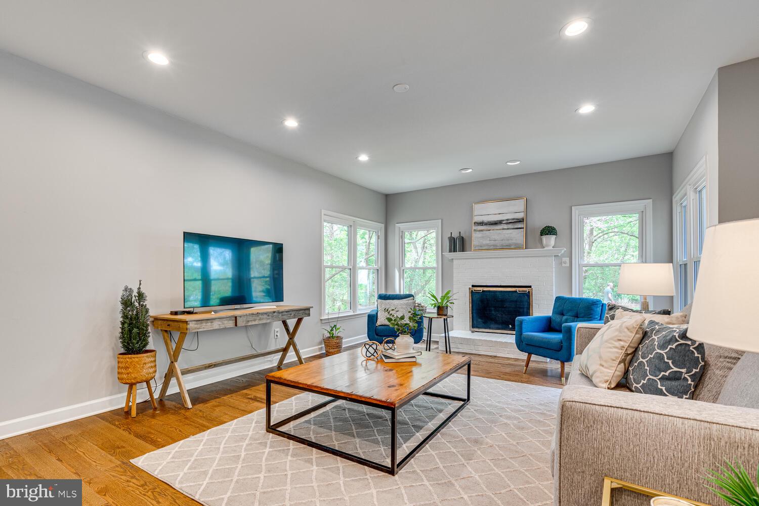 CASHELL WOODS - Residential