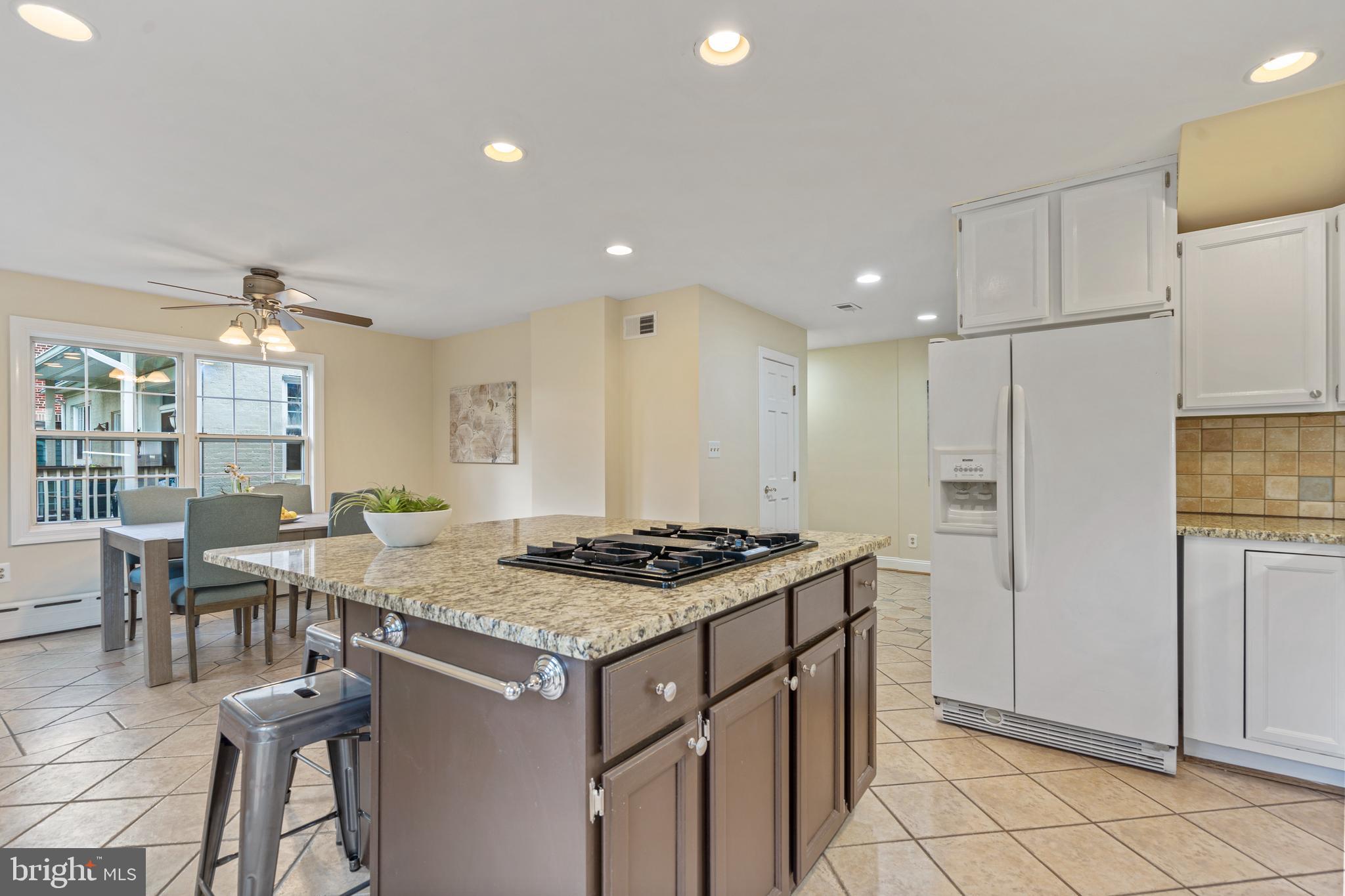 SILVER SPRING - Residential