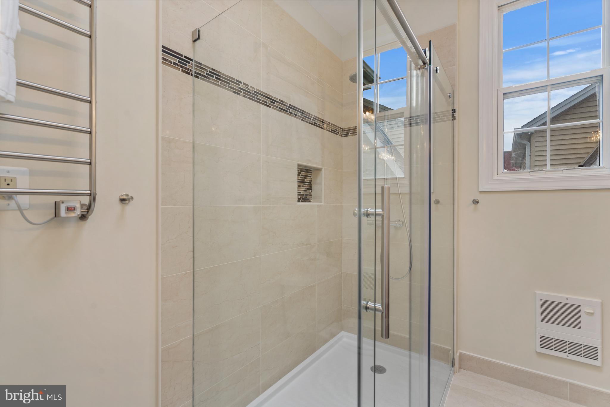 SILVER SPRING - Residential