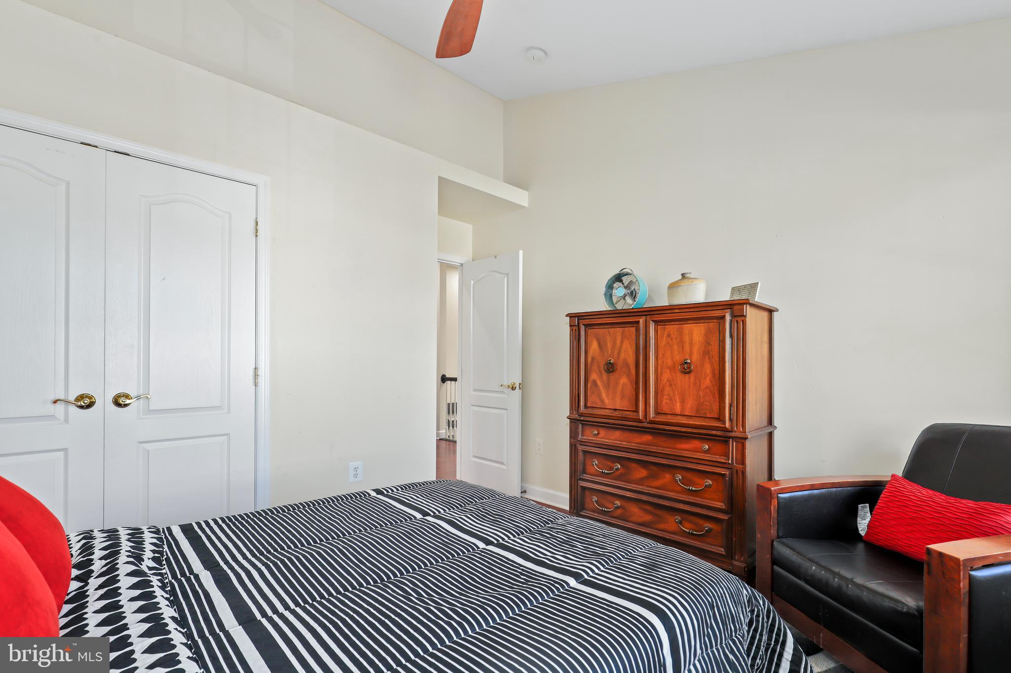 PORT POTOMAC - Residential