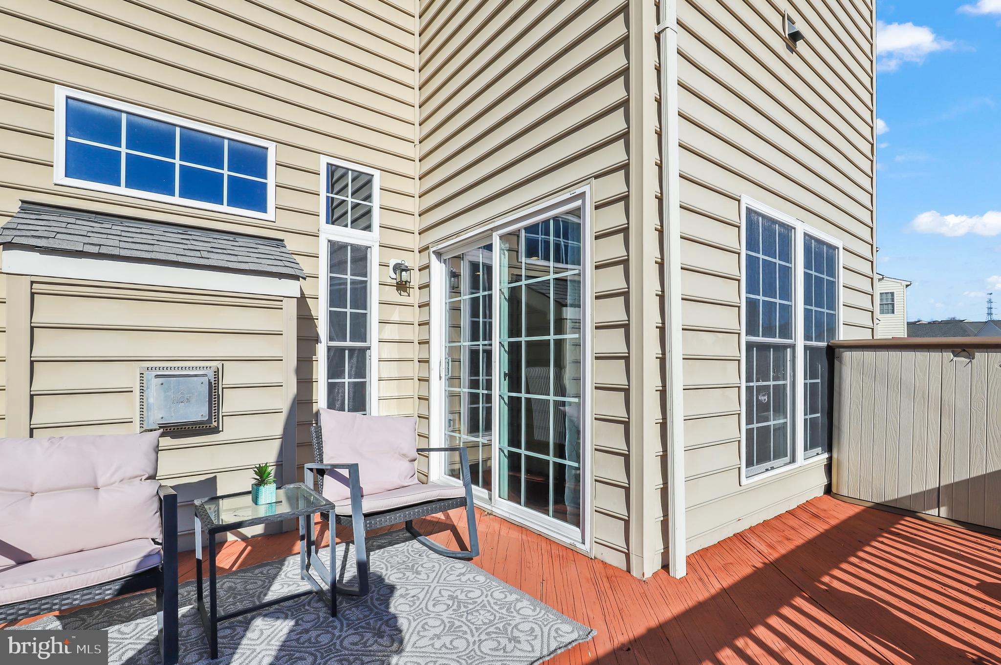 PORT POTOMAC - Residential