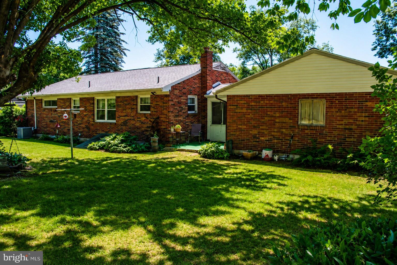 ELIZABETHTOWN - Residential