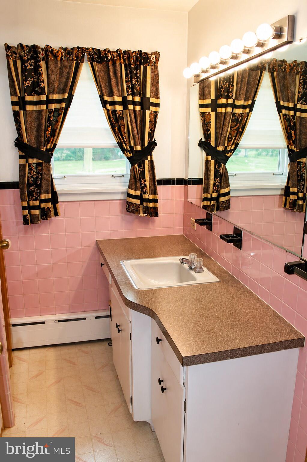 ELIZABETHTOWN - Residential