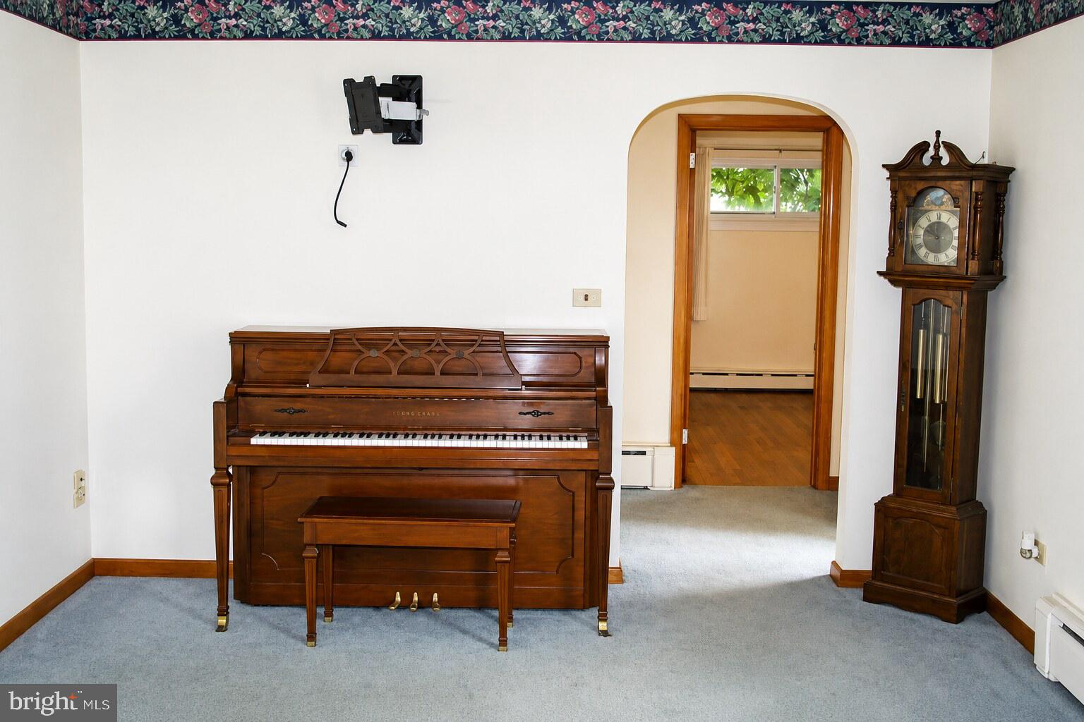 ELIZABETHTOWN - Residential