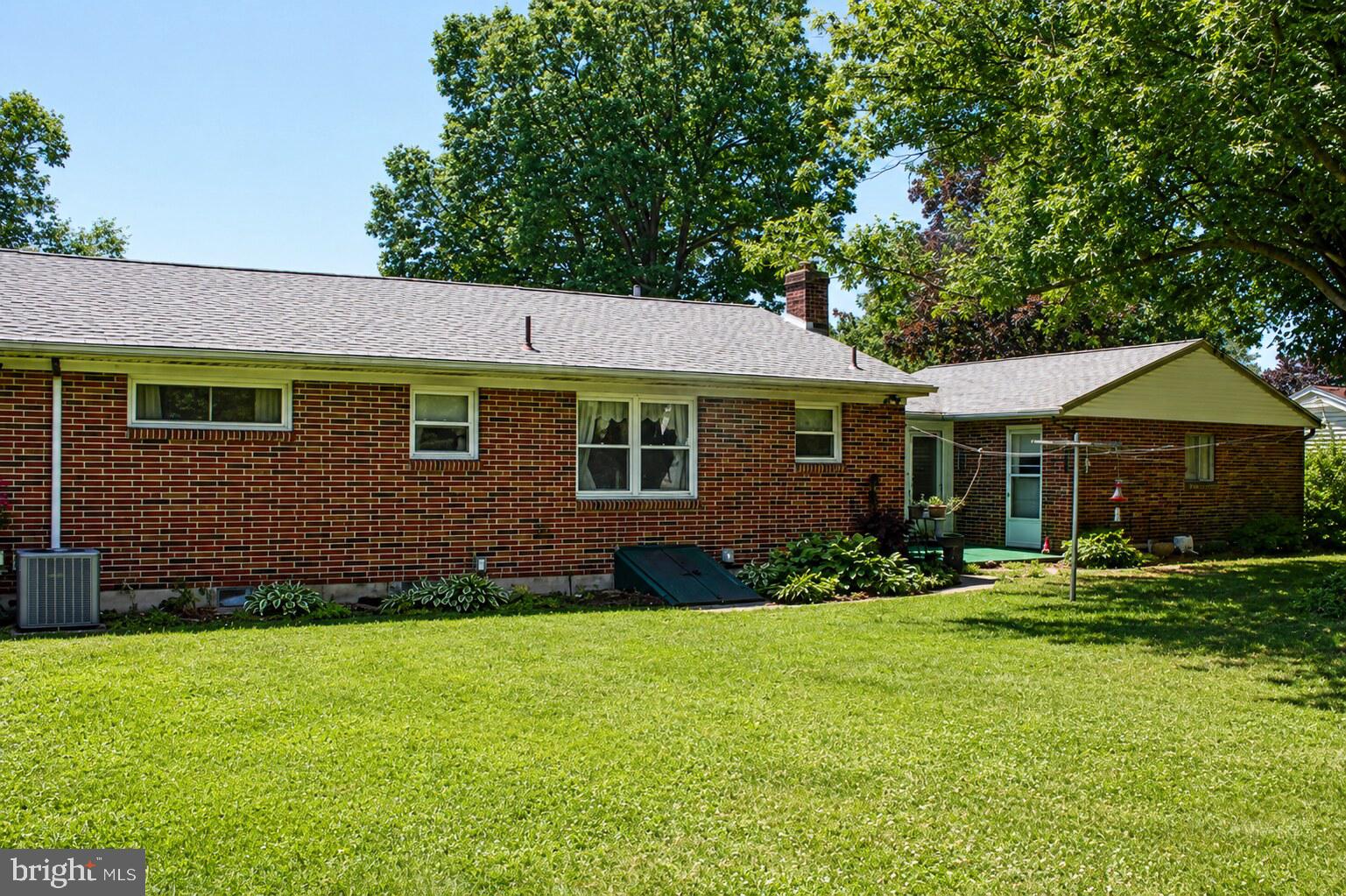 ELIZABETHTOWN - Residential