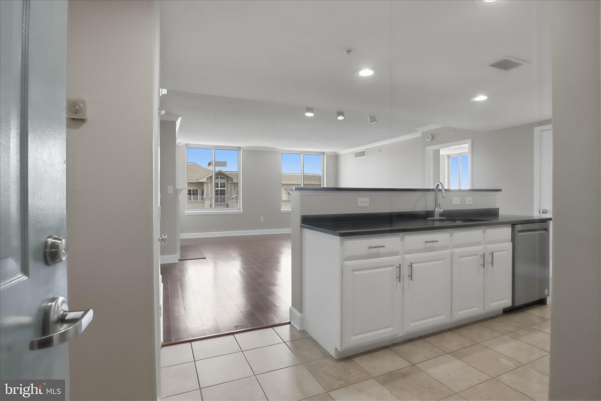 RESIDENCES AT STATION SQUARE - Residential